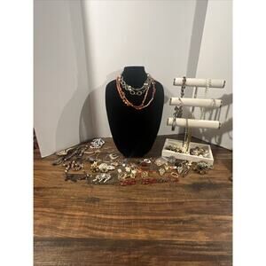 Lot Of Costume Jewelry Vintage some Broken/missing Pairs